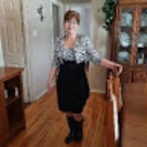 Meet your Posher, Debbie